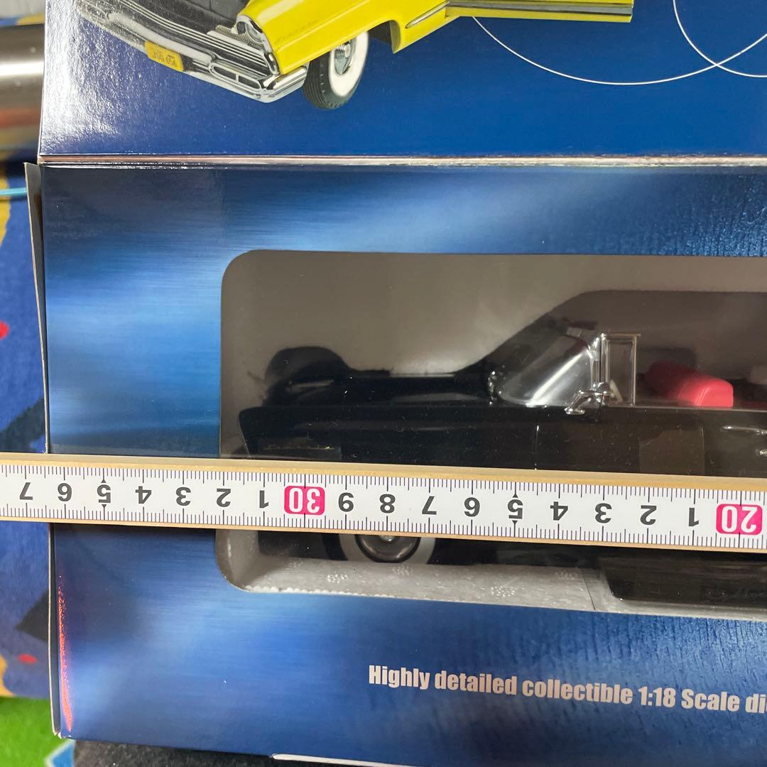 1956Lincoln premiere1/18 サンスター社　新品（黒）