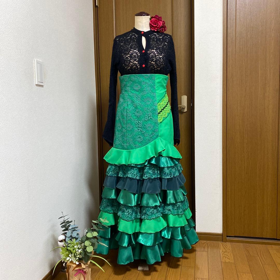 フラメンコ衣装　ハンドメイド　グリーンのファルダ