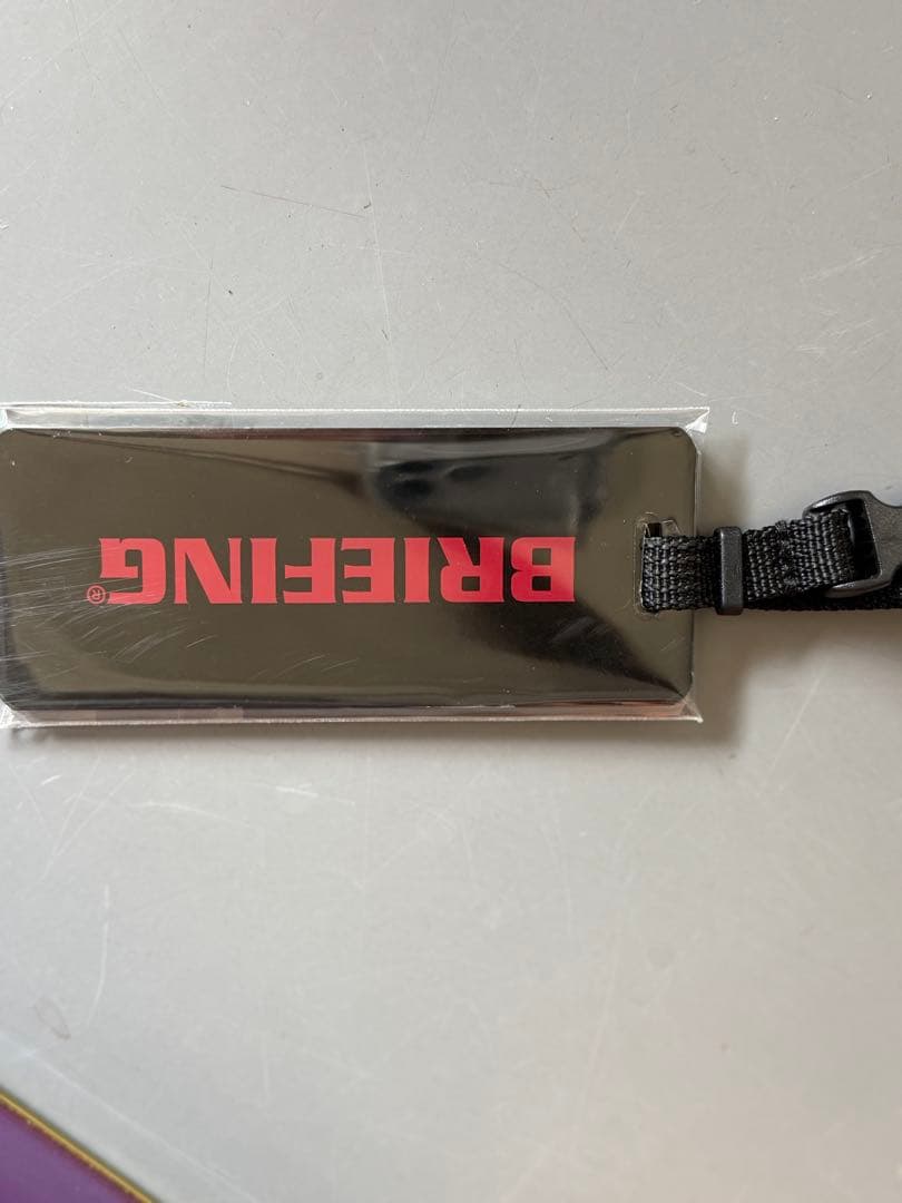 超美品　ブリーフィング　キャディバッグ　白　スタンド　ネームプレート付き