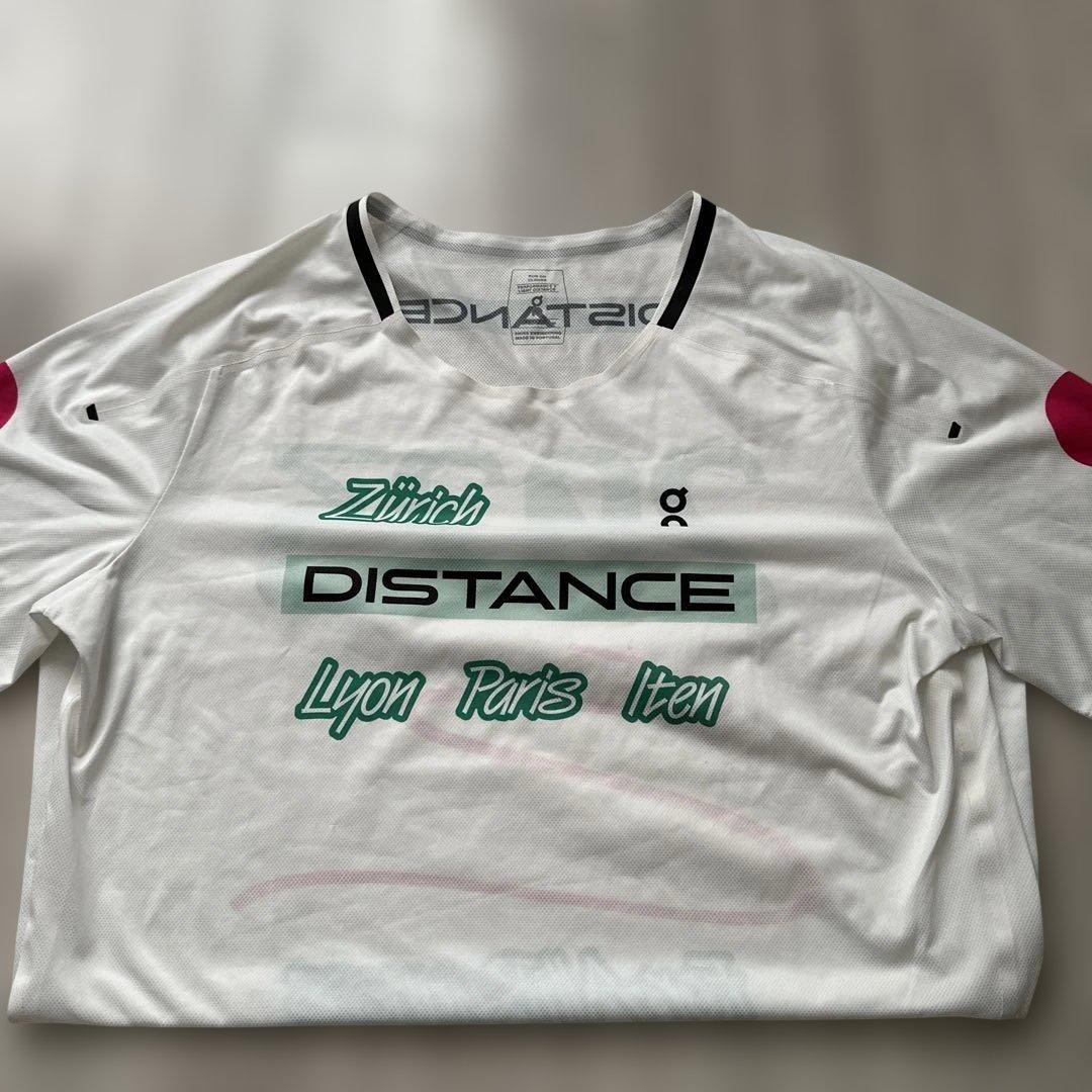 OnパフォーマンスTシャツ　限定品