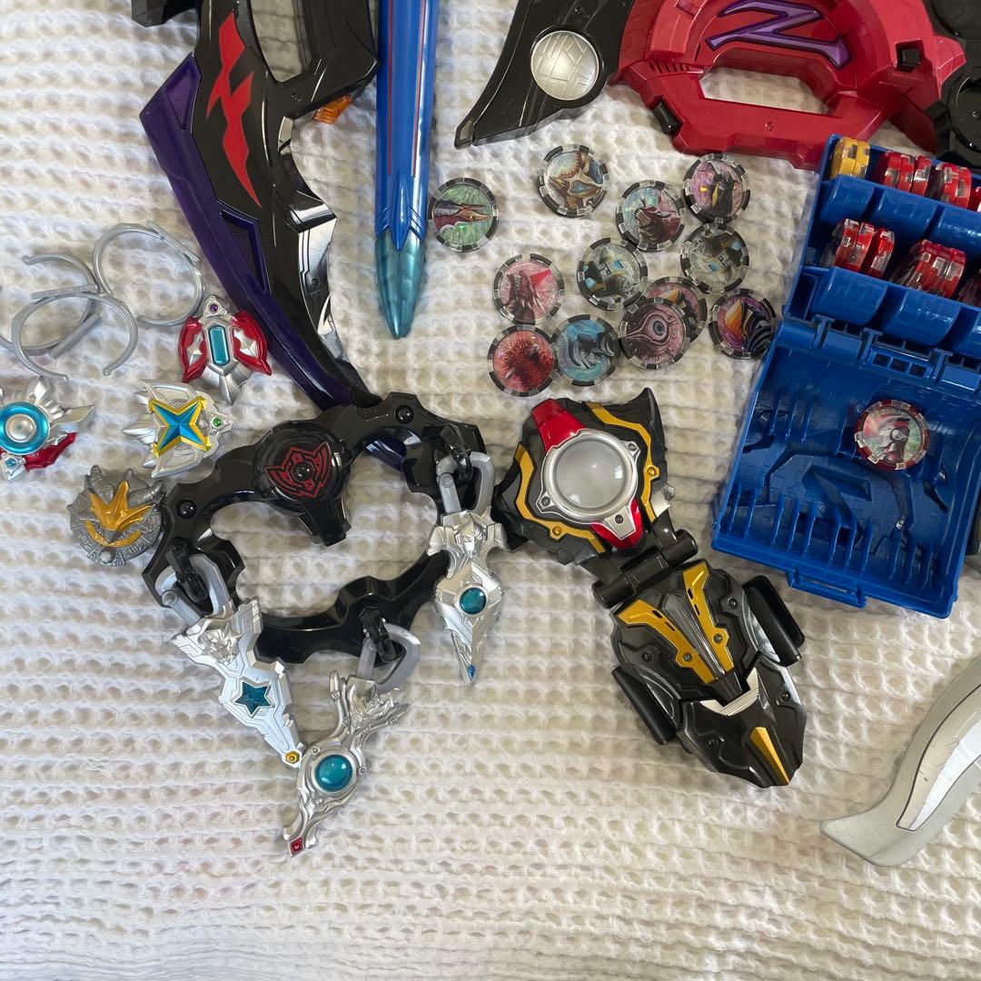 ウルトラマンシリーズ　変身グッズ　ゼット　タイガ　トリガー　デッカー　ゼロ　等