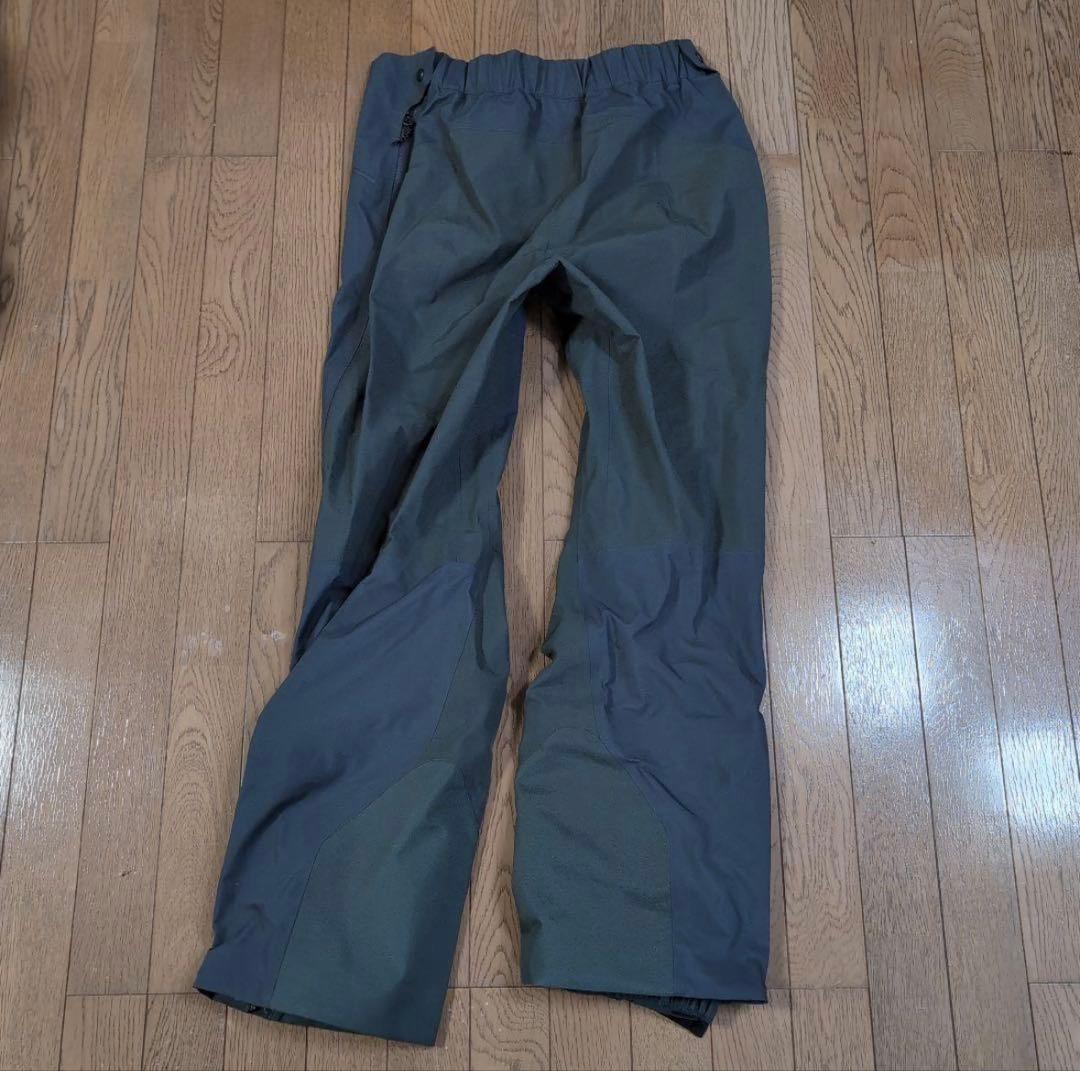 本日まで値下げ！patagonia トリオレットパンツ M グレー　ゴアテックス