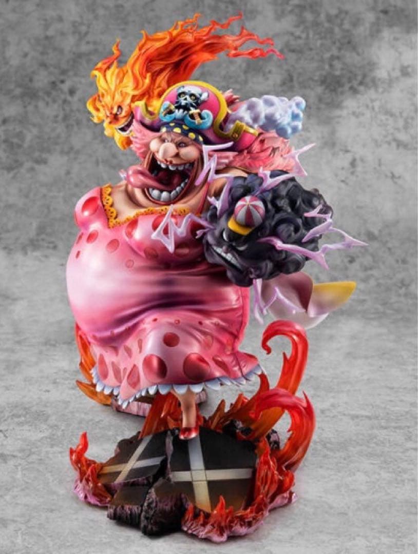 POP 【新品未開封】maximum ビッグマム　フィギュア