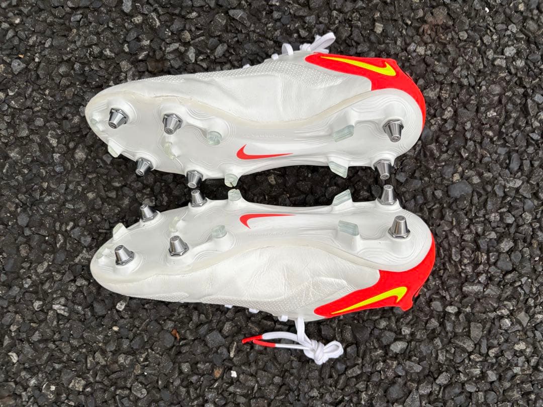 Nike Tiempo 9 SG ホワイト/レッド/イエロー　26cm
