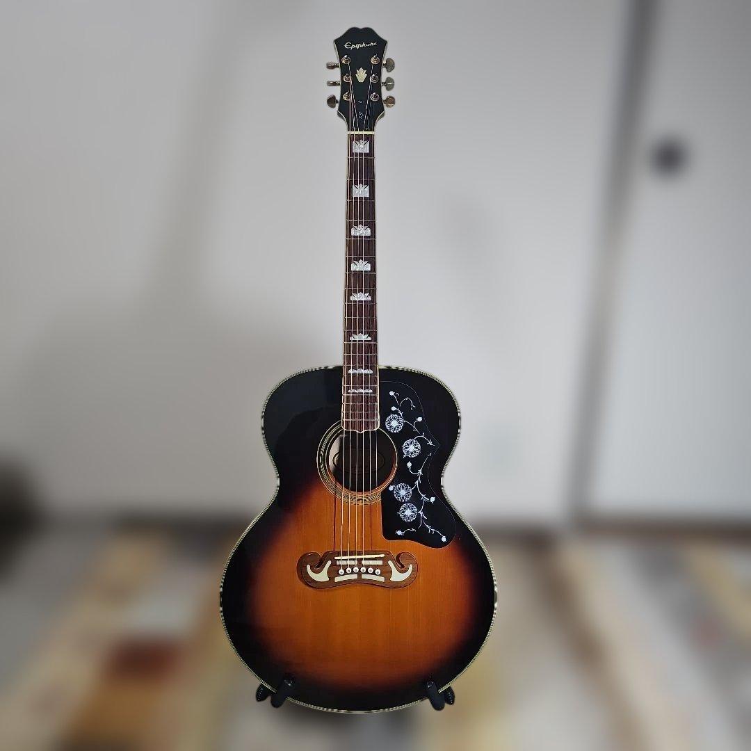 Epiphonc.EJ-200VS 社外製ソフトケース付き。