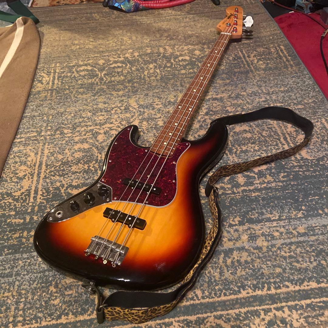 Fender japanサンバースト ジャズベースLH