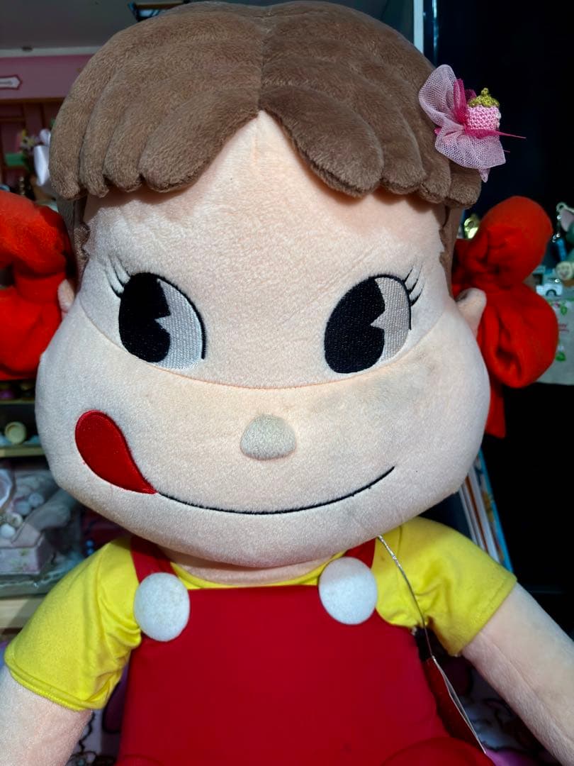 不二家ぺこちゃん　シリアルナンバー入り大型ぬいぐるみ