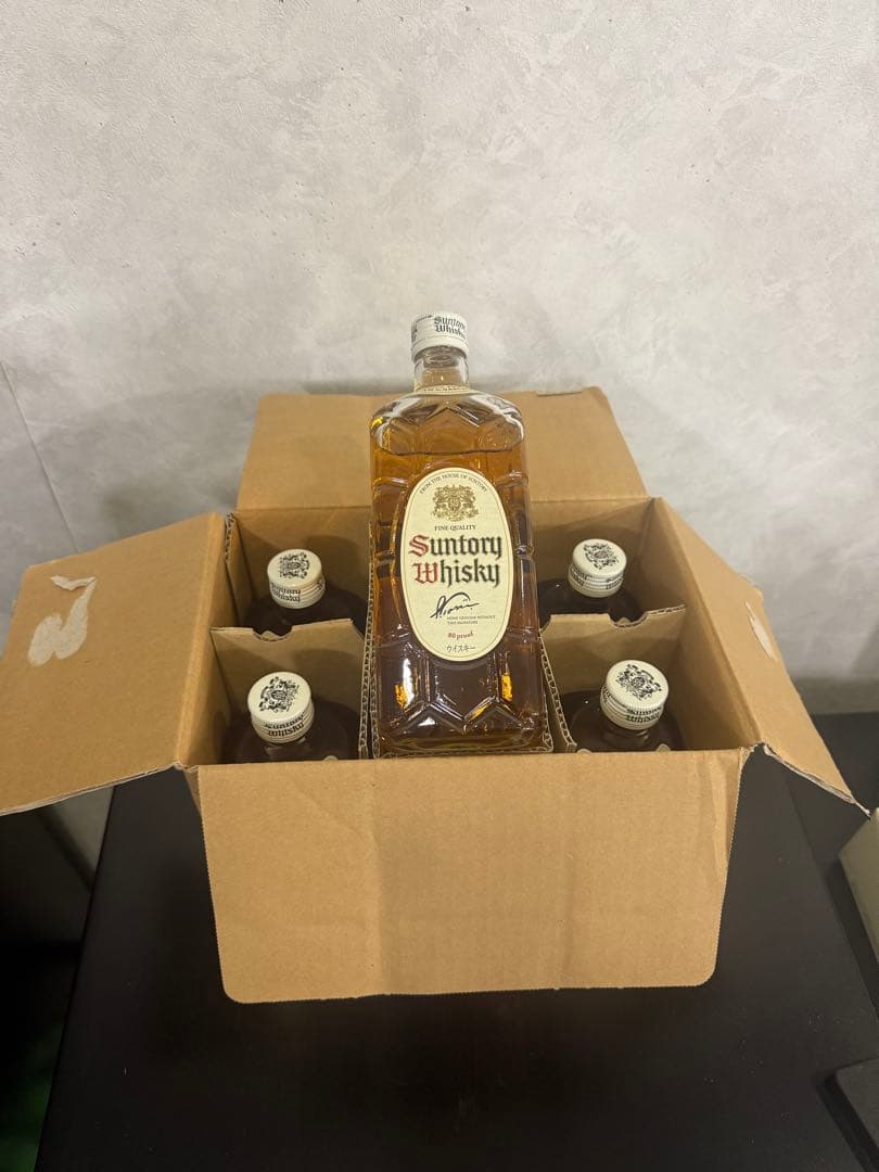 か*ん様 白角　Suntory Whisky 43度 700ml 6本入り