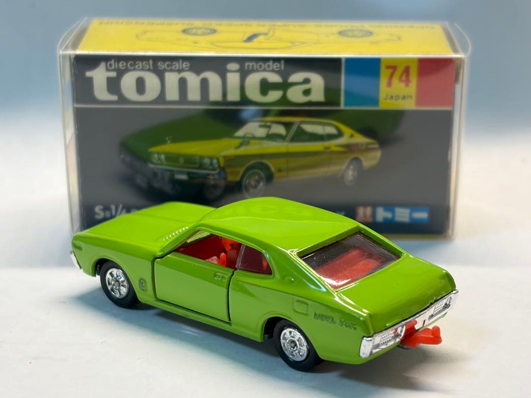 トミカ 黒箱 ニッサン ローレル 2000SGX 1Eホイール 日本製 当時物