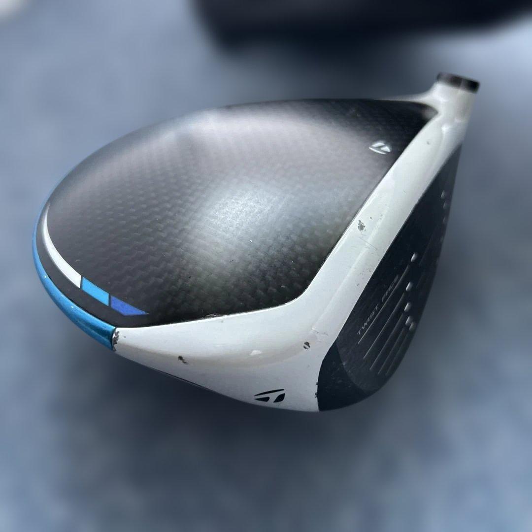 《テーラーメイド》SIM2 MAX-D ドライバーヘッド10.5°＋ヘッドカバー