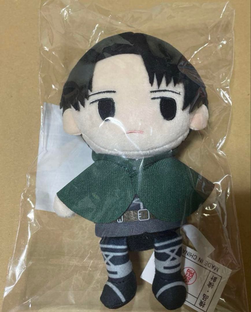 超可愛い❤️進撃の巨人 きみとふれんずミニ ぬいぐるみキーホルダー リヴァイ