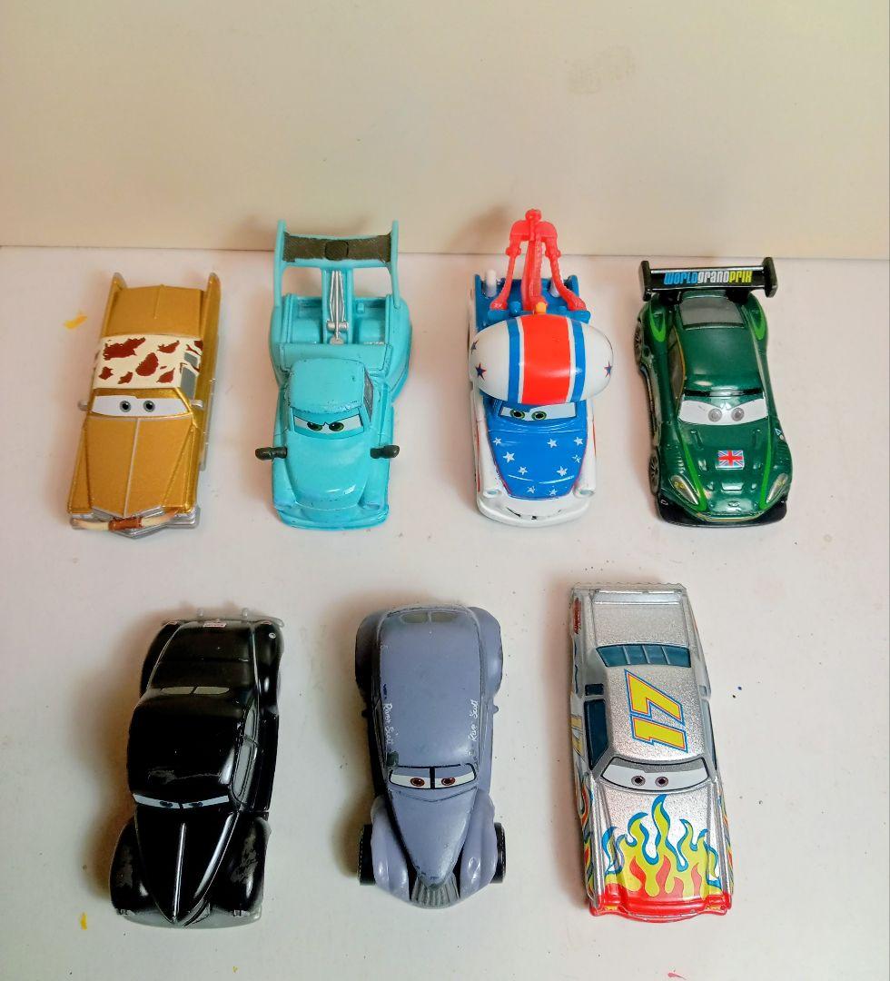 トミカディズニーカーズ7台