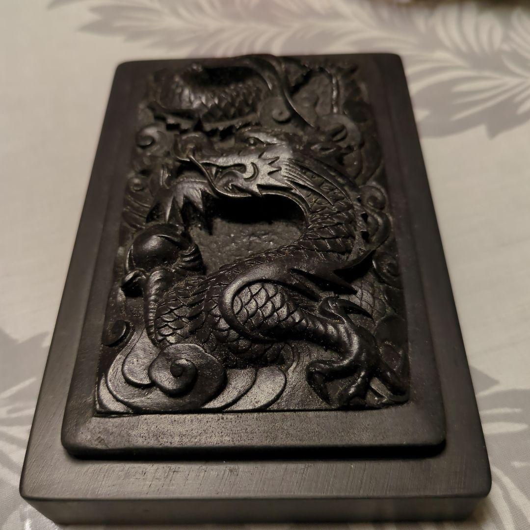 すずり蓋付龍