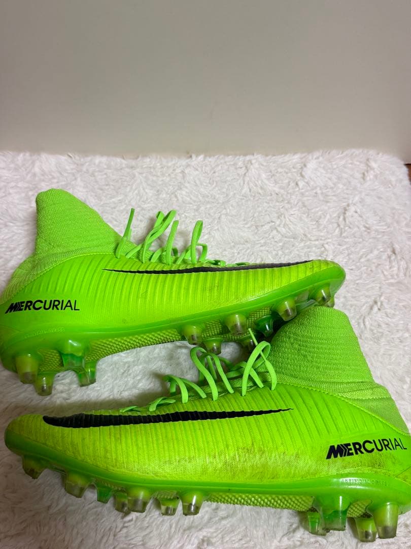 Nike Mercurial ネオンイエロー サッカーシューズ