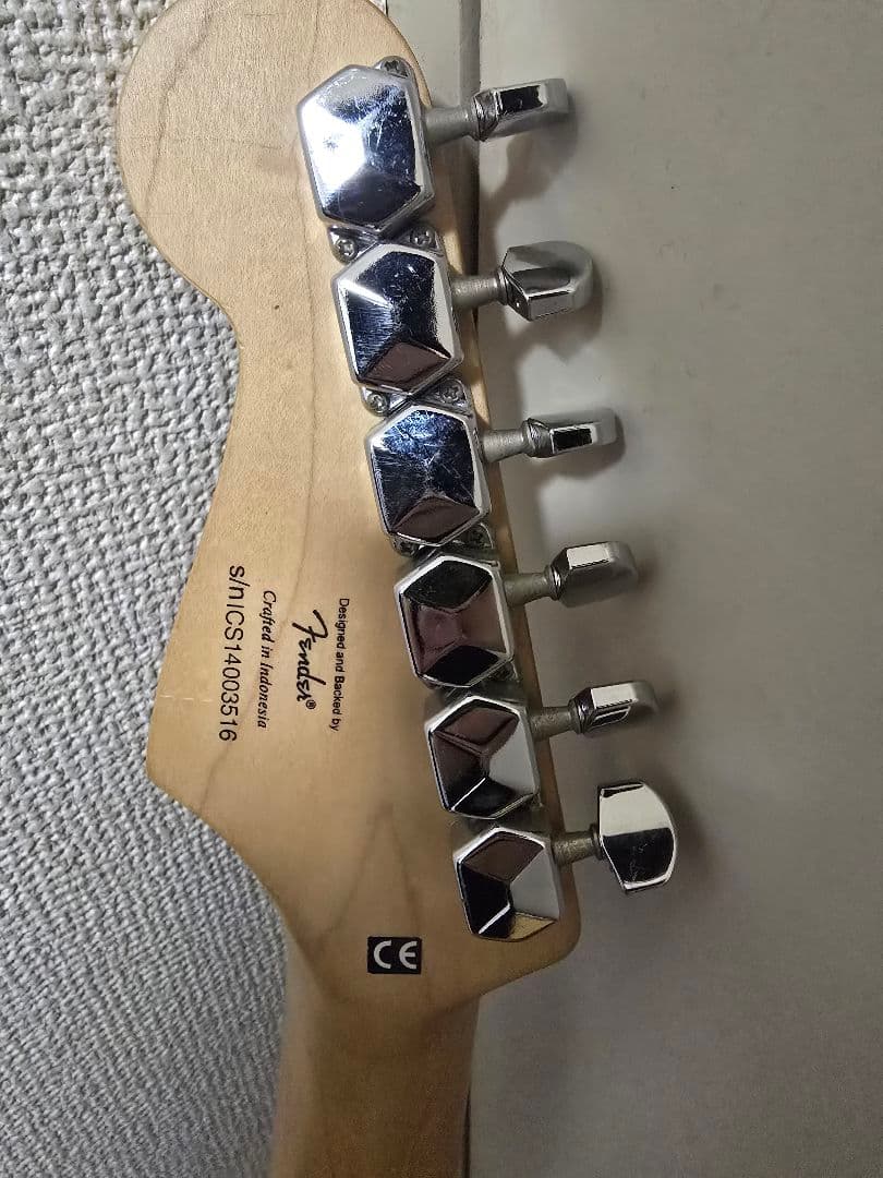 Squier ストラトキャスター サンバースト
