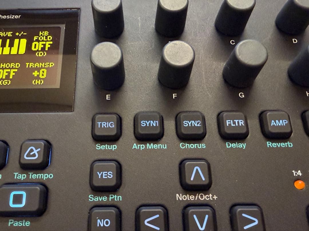Elektron Digitone シンセサイザー　ドラムマシン