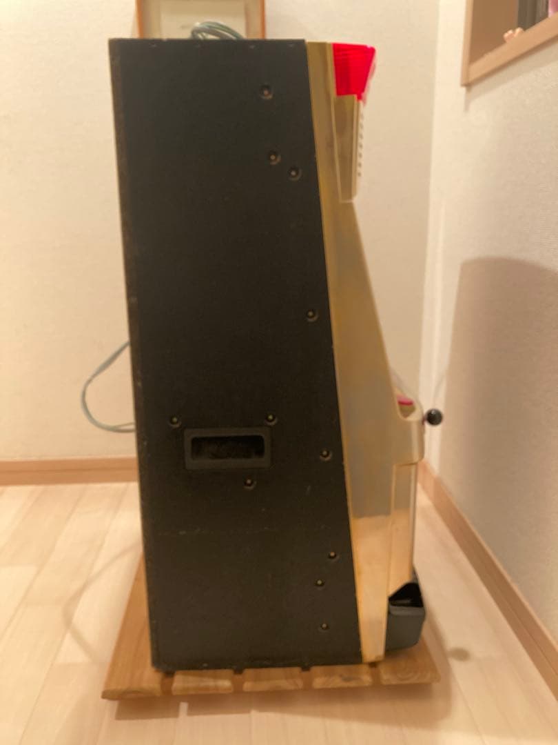 初代ミリオンゴッド　パチスロ　スロットマシン　　4号機　【引き取り限定】