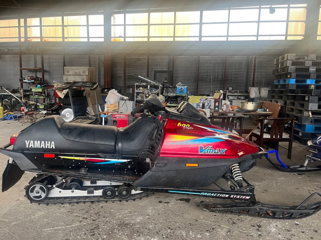 YAMAHA スノーモービル