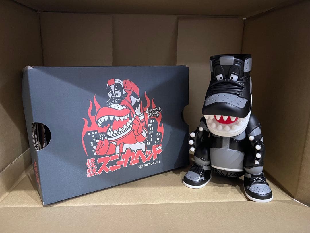TOKYOGUNS 怪獣スニーカーヘッド　シャドウカラー
