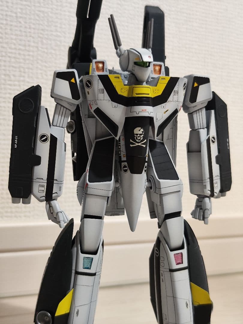 超時空要塞マクロス　1/72　ストライクバルキリー　VF-1S　塗装済完成品