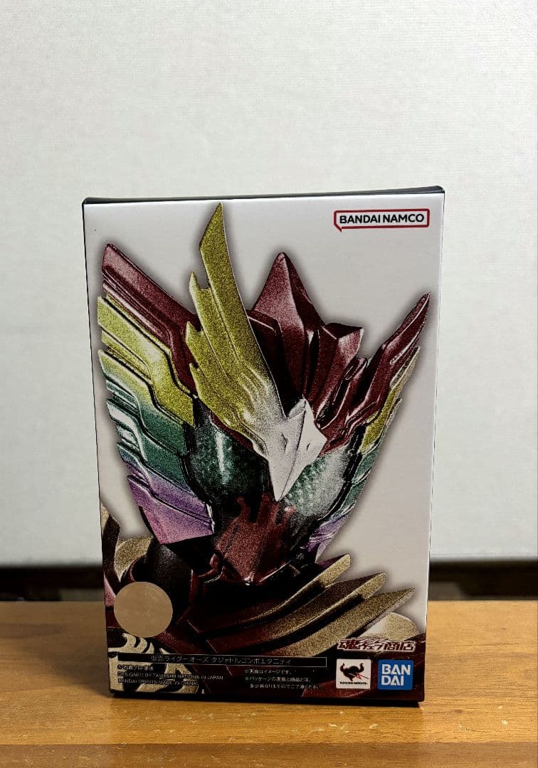 S.H.Figuarts真骨彫製法仮面ライダーオーズ タジャドルコンボエタニティ