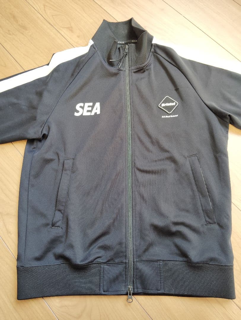FCRB WIND AND SEA コラボセットアップ