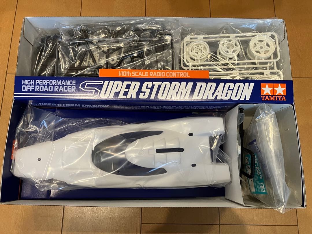 タミヤ　ＲＣカー　スーパーストームドラゴン　新品　47438 田宮模型　ラジコン