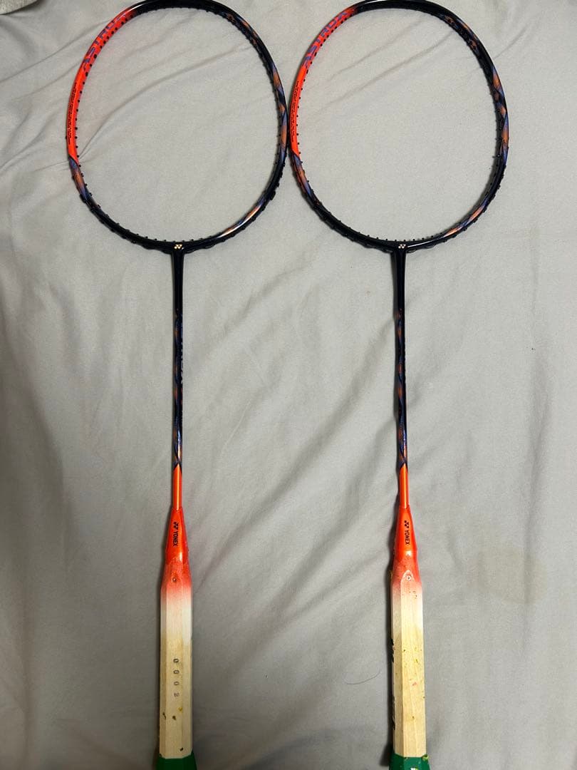 バドミントンラケット 2本セット アストロクス77pro ジャンク品