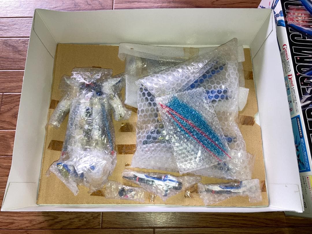 MG ストライクフリーダムガンダム / ガンプラ全塗装完成品