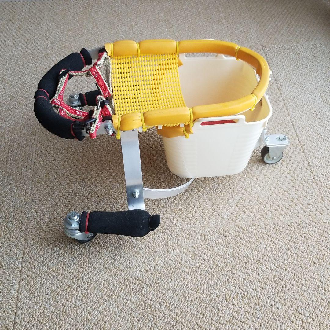 小型犬用　車イス　(超小型1.2kg～2.0kg位まで)　ティーカップ