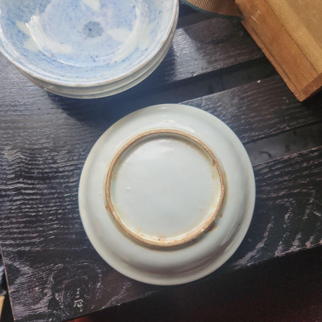 骨董　古伊万里　吹墨青い葉模様の小皿セット