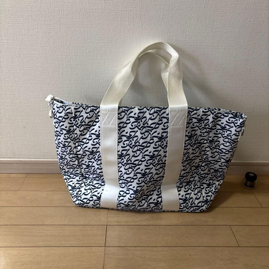 トートバッグ 白と紺のパターン キャンバス