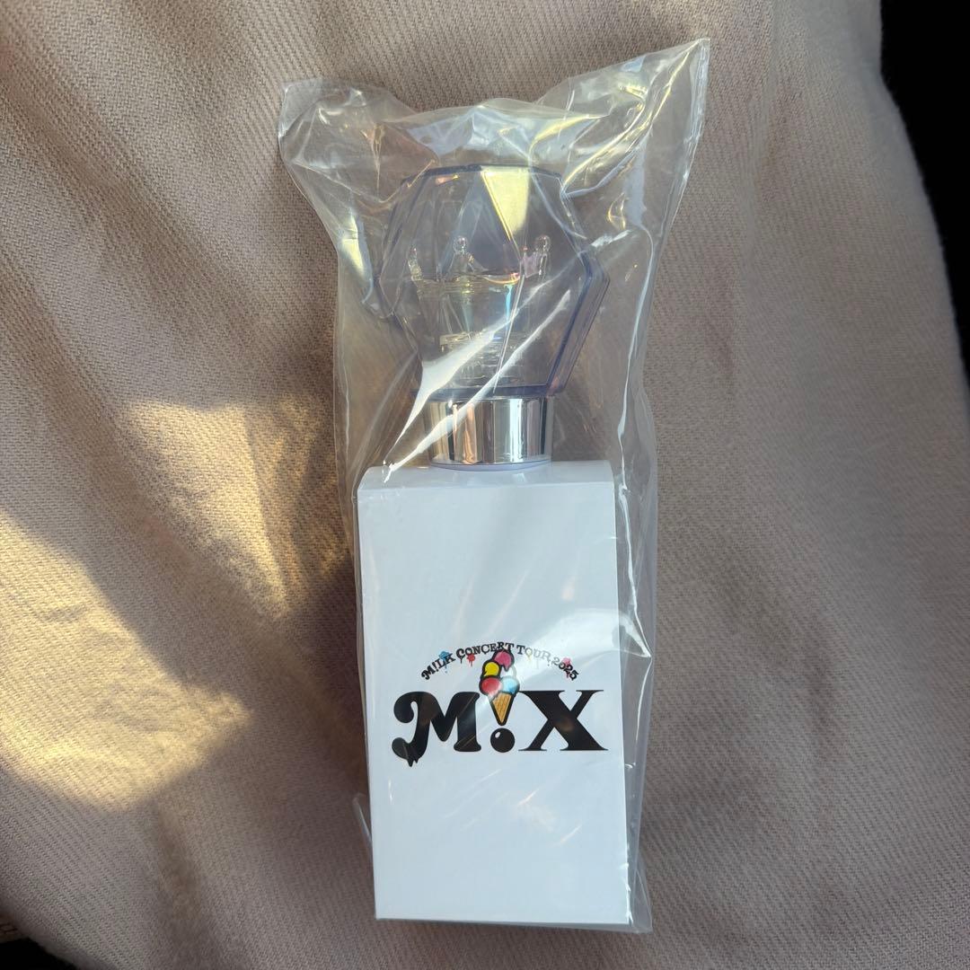 M!LK ミルクラスタル スティック 3