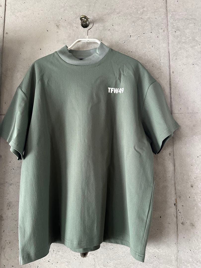 新品　TFW49 ゴルフ　モックネックシャツ M