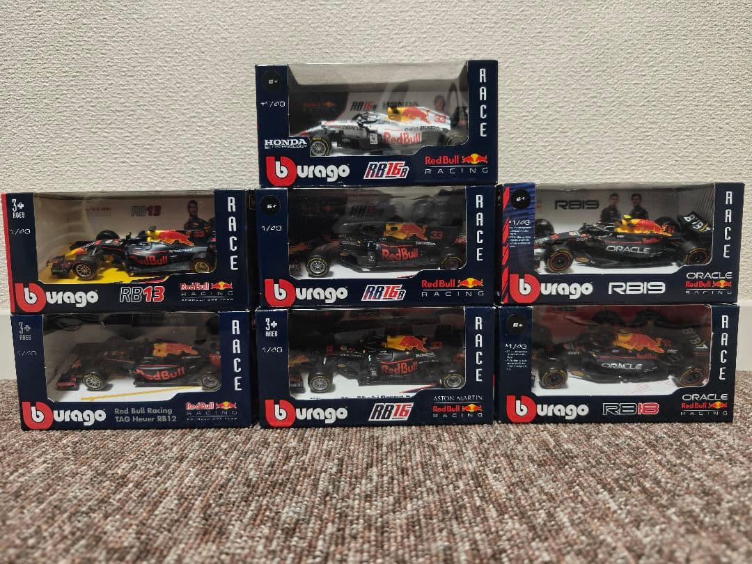 burago レッドブルレーシング ミニカー7台セット