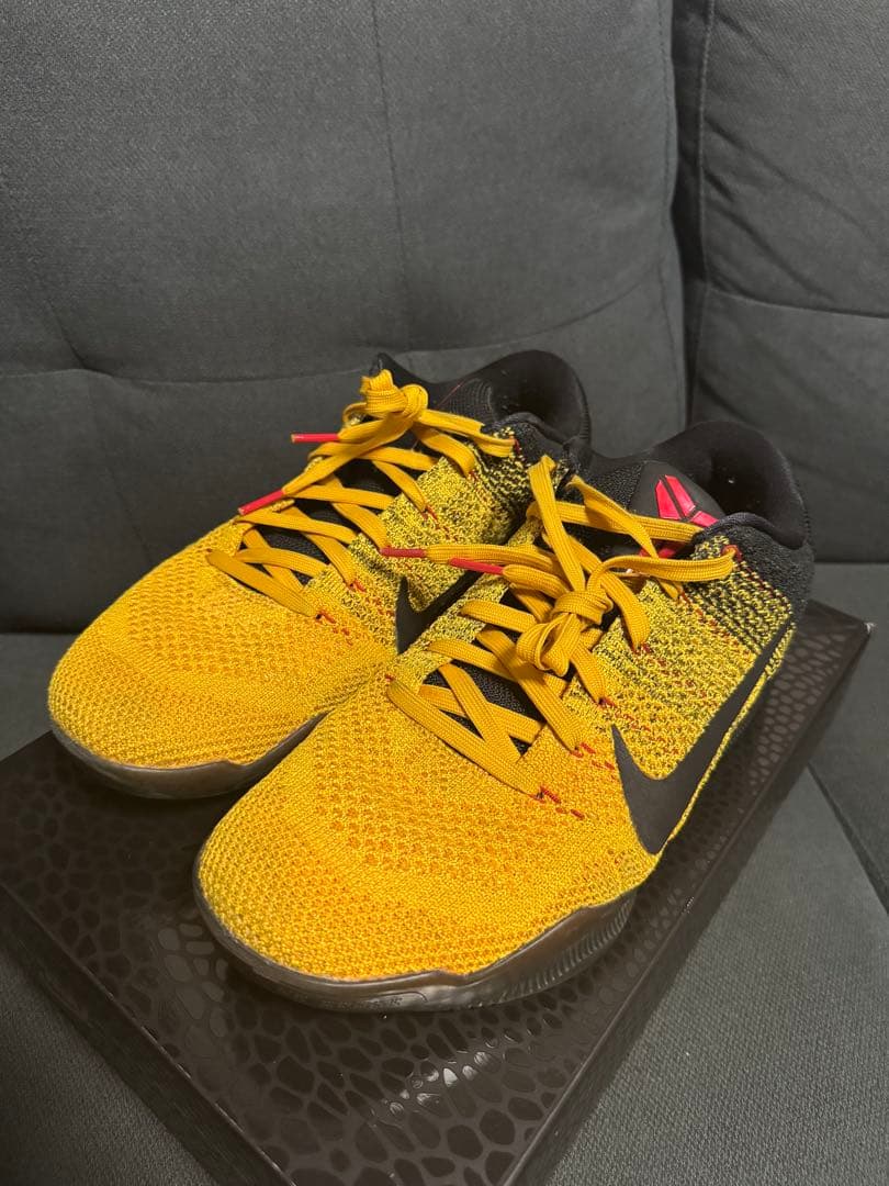 Nike Kobe11バスケットシューズ イエロー