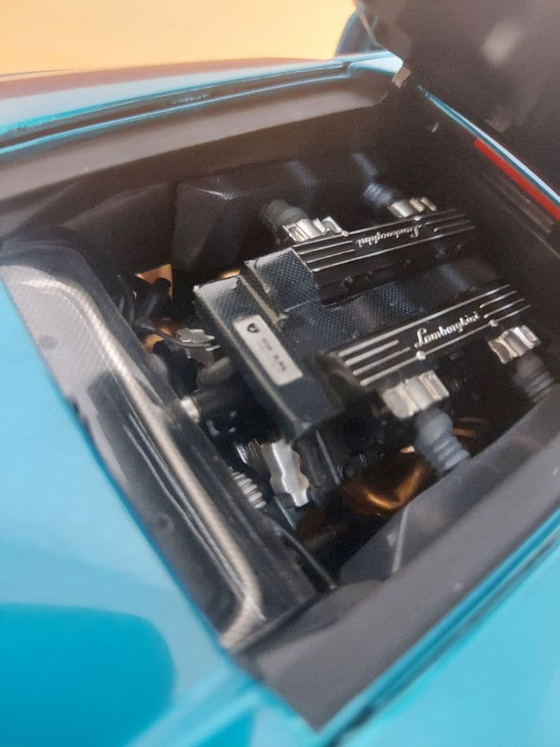 AUTOart 1/18ランボルギーニムルシエラゴ40周年2000台限定モデル