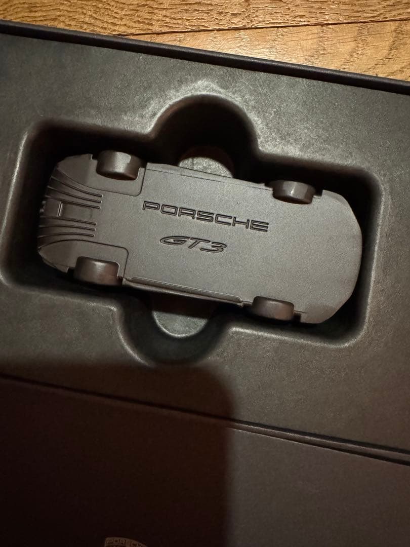 ポルシェ 911 GT3 マットブラック ミニカー　ペーパーウエイト
