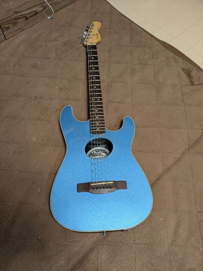 Fender FSR Stratacoustic　エレアコ