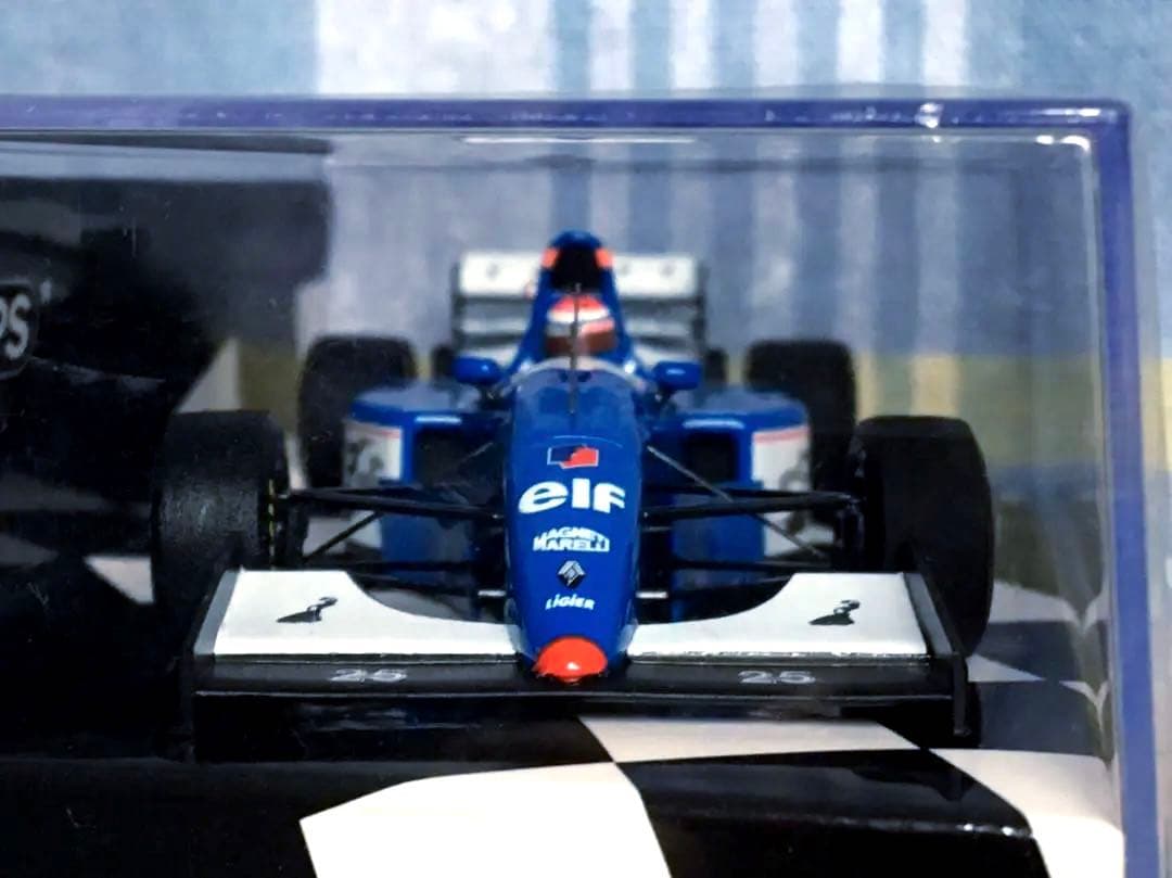 ミニチャンプス 1/43 リジェ・ルノー JS39B ベルナール 250個限定
