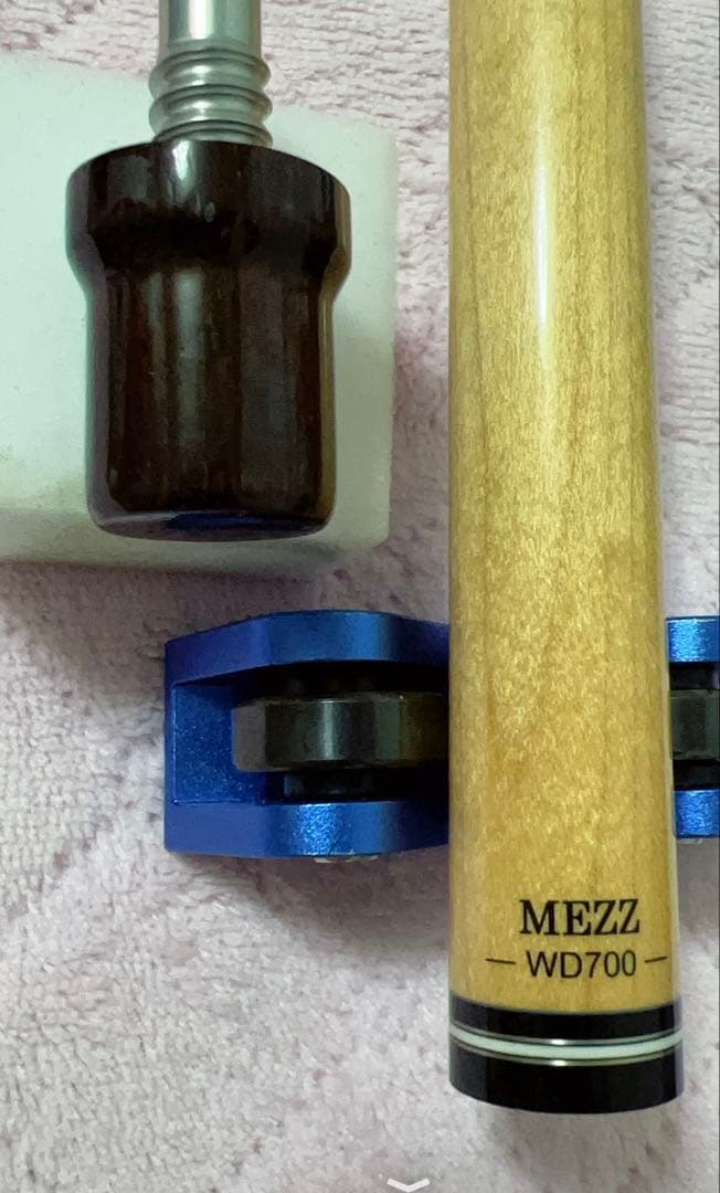 MEZZ WD700 ビリヤードキュー