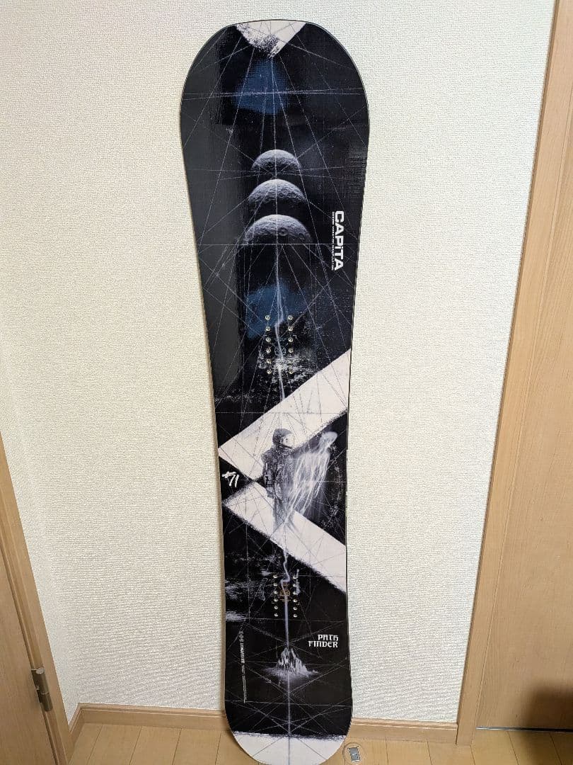 CAPiTA スノーボード 宇宙デザイン