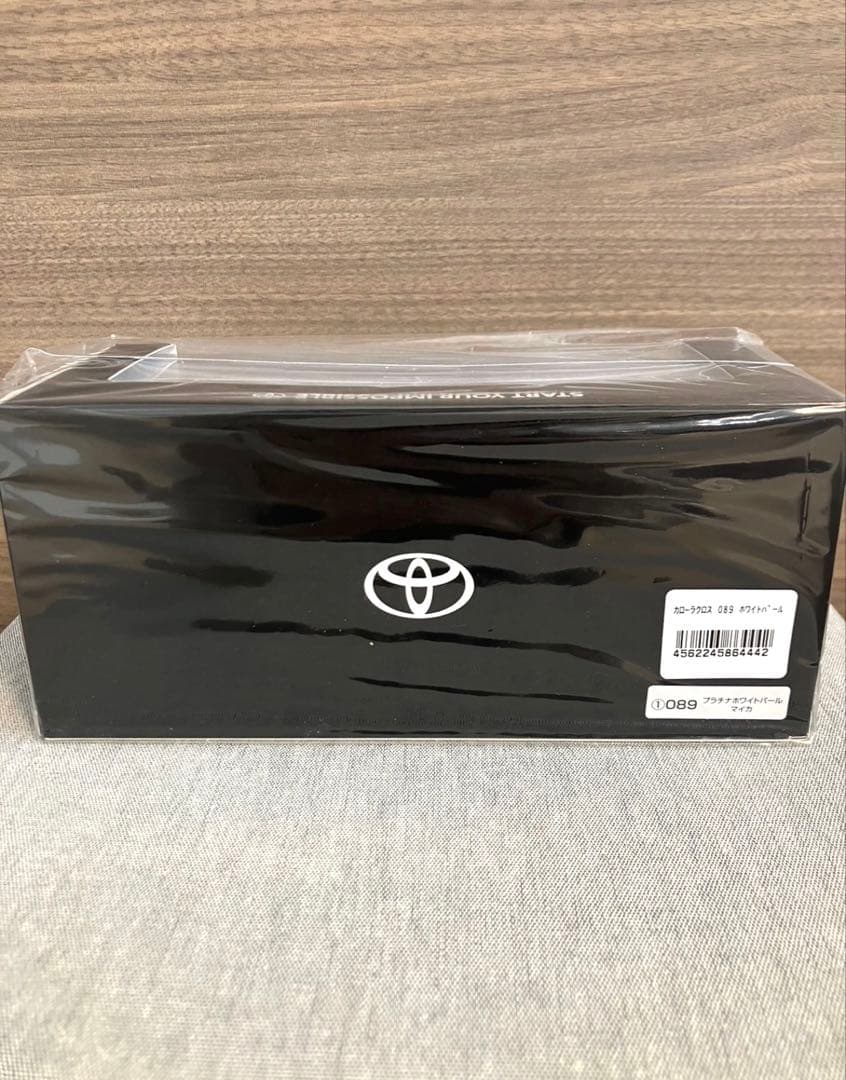 【トヨタ博物館正規品】新型 カローラクロス　カラーサンプル ホワイト色