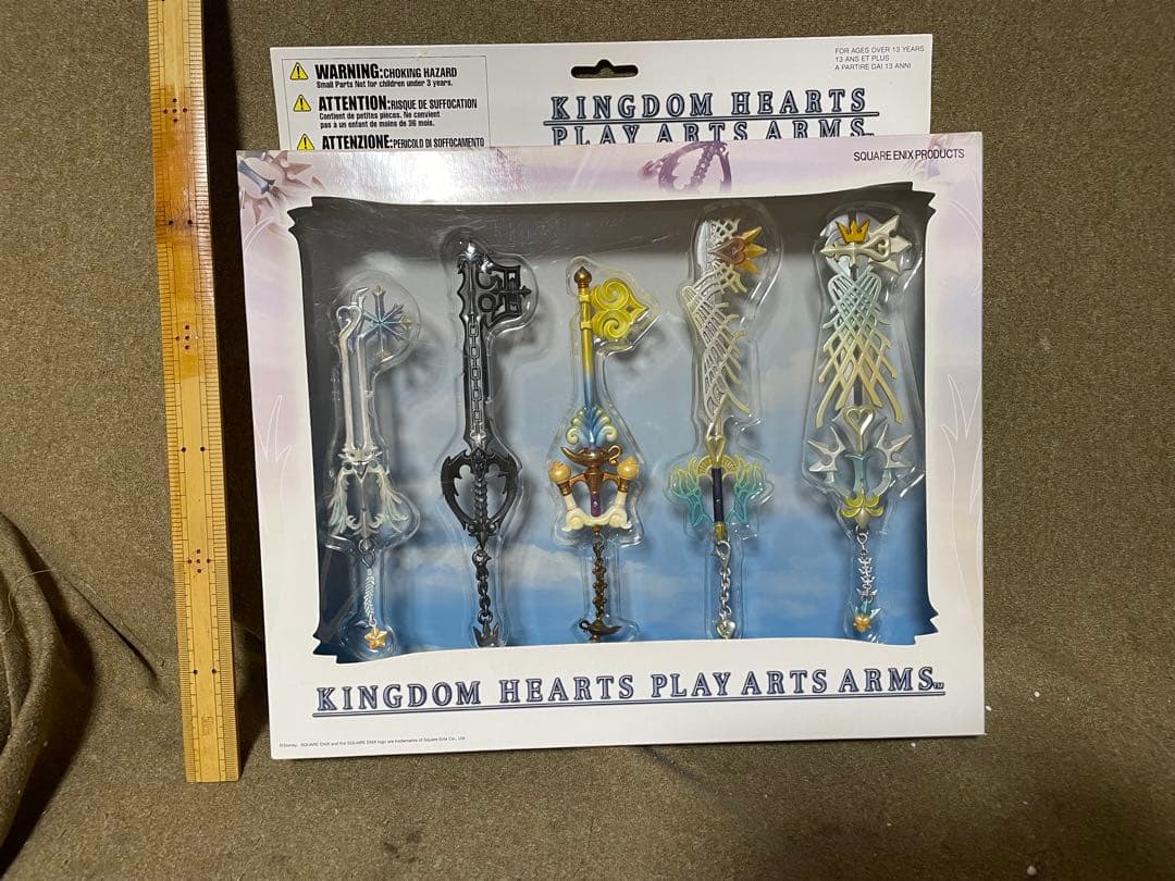キングダムハーツ　プレイアーツアームズ　キーブレード　フィギュア　レア