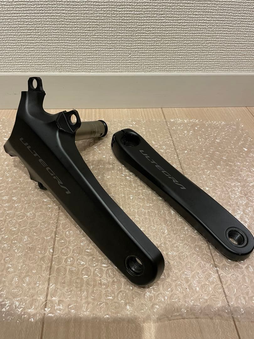 ULTEGRA クランクアーム ブラック　8100