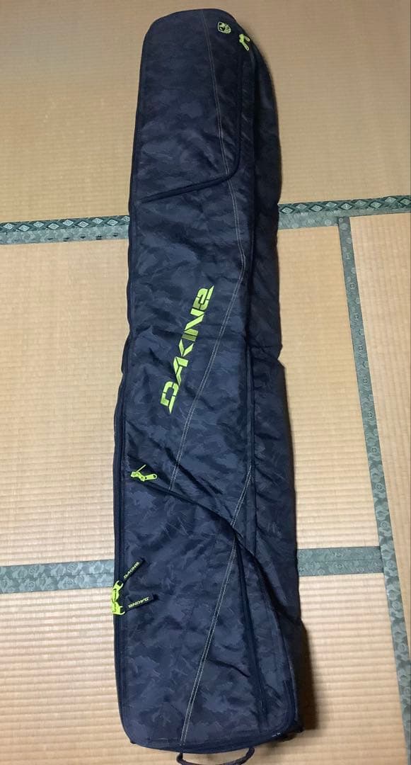 スノーボード用バッグ キャスター付DAKINE LOW ROLLER
