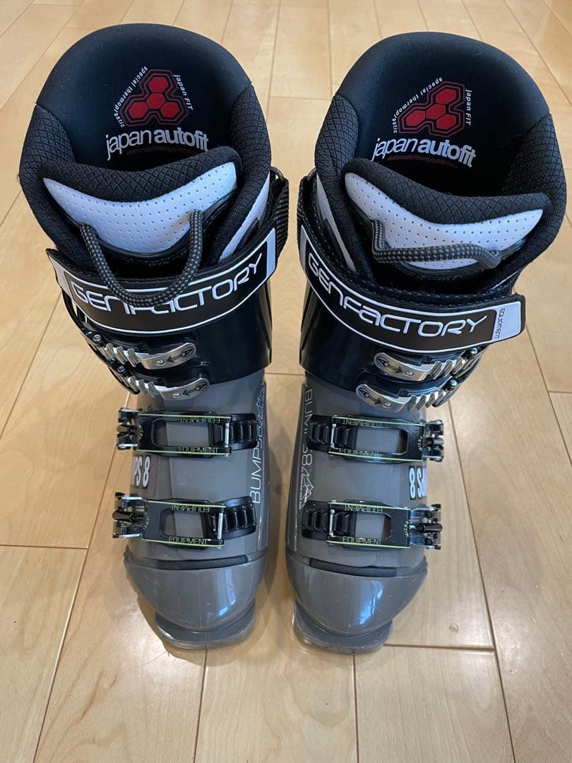 BUMPS8 GENスキーブーツ 23.5センチ