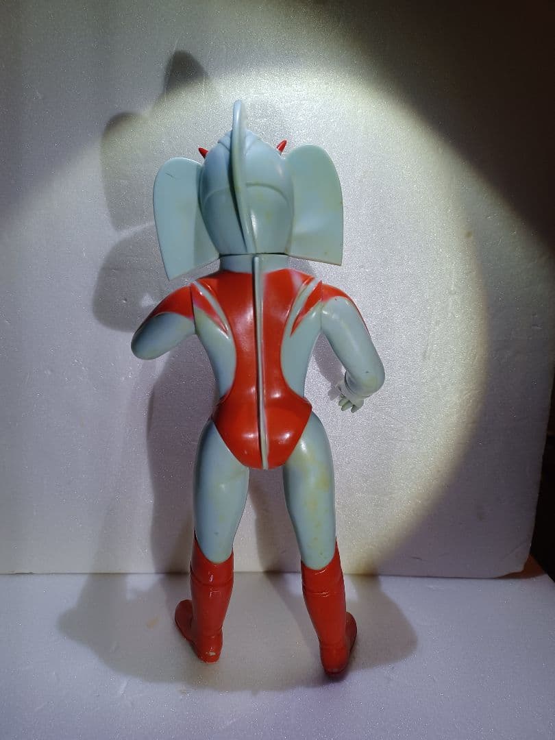 昭和購入物)ウルトラの母(身長約29cm)　ブルマァク　ソフビ