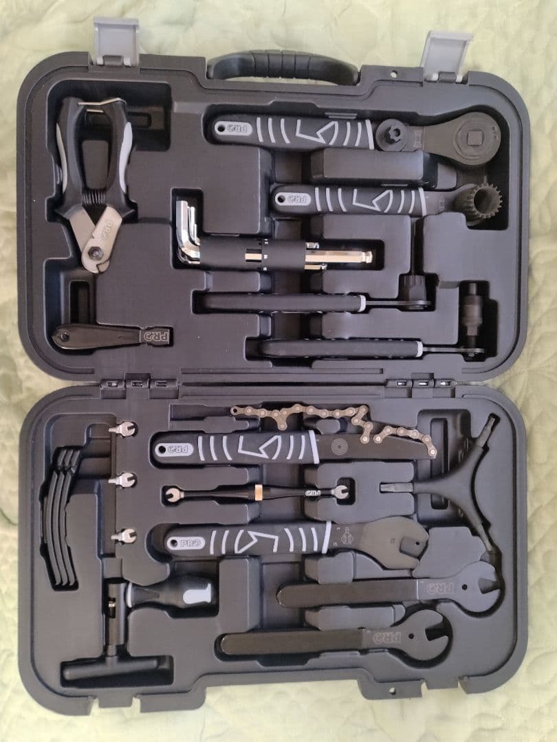 中古 美品　旧モデル シマノ PRO ツールボックス（R20RTL0015X））