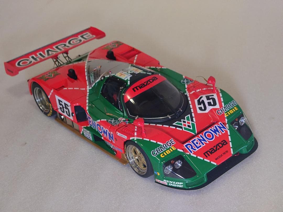 値下げオートアート1/18 マツダ 787B (限定・優勝トロフィー付) 欠品無